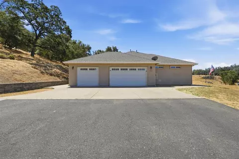 Exterior - 4020 Trigger Ln, Shingle Springs, CA 95682 photo 6 of 9
