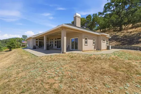 Exterior - 4020 Trigger Ln, Shingle Springs, CA 95682 photo 3 of 9