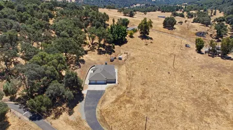 View/Area - 4020 Trigger Ln, Shingle Springs, CA 95682 photo 3 of 7