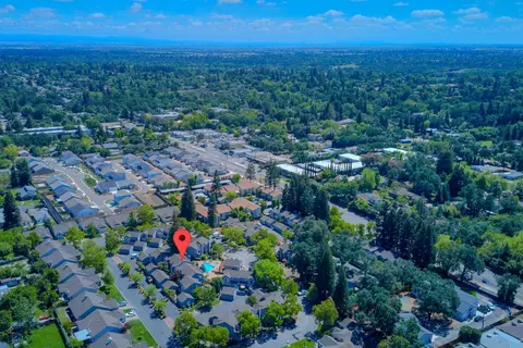 View/Area - 4055 Alex Ln, Carmichael, CA 95608 photo 12 of 17