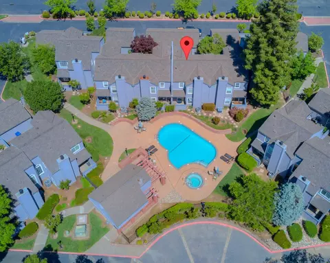 View/Area - 4055 Alex Ln, Carmichael, CA 95608 photo 7 of 17
