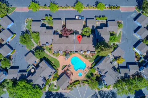 View/Area - 4055 Alex Ln, Carmichael, CA 95608 photo 8 of 17