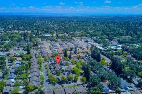 View/Area - 4055 Alex Ln, Carmichael, CA 95608 photo 13 of 17