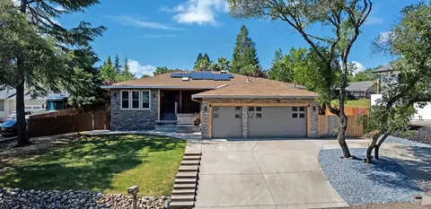 2954 Oakleaf Dr, Cameron Park, CA 95682