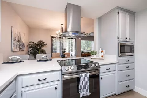 Kitchen - 4062 Quarry Ct, Loomis, CA 95650 photo 6 of 10