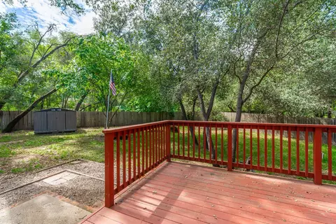 Exterior - 4062 Quarry Ct, Loomis, CA 95650 photo 5 of 10