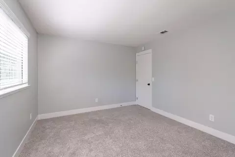 Bedroom - 4062 Quarry Ct, Loomis, CA 95650 photo 4 of 6