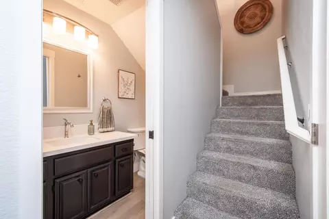 Entry Way - 4062 Quarry Ct, Loomis, CA 95650 photo 2 of 3