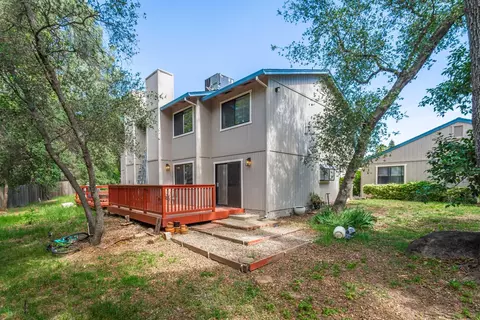 Exterior - 4062 Quarry Ct, Loomis, CA 95650 photo 8 of 10