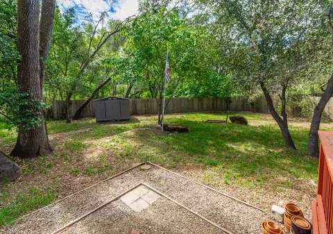 Exterior - 4062 Quarry Ct, Loomis, CA 95650 photo 6 of 10
