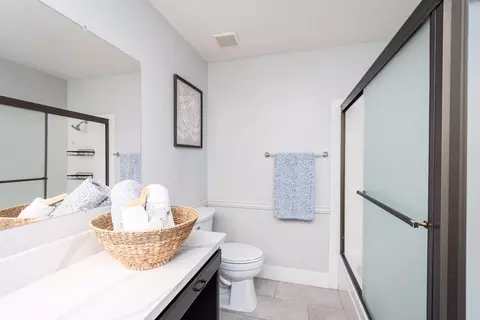 Bath - 4062 Quarry Ct, Loomis, CA 95650 photo 4 of 7