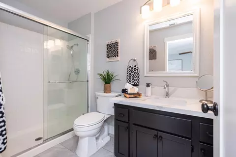 Bath - 4062 Quarry Ct, Loomis, CA 95650 photo 6 of 7