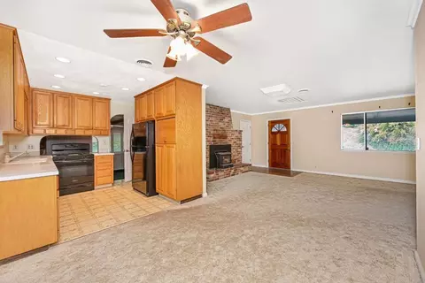 Living - 155 Judy Dr, Placerville, CA 95667 photo 6 of 17