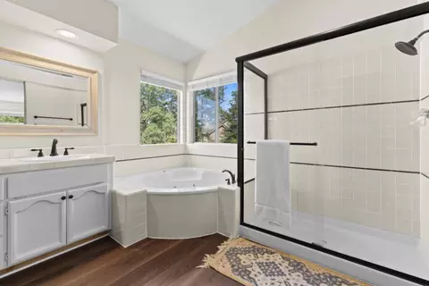 Bath - 111 Burrill Dr, Folsom, CA 95630 photo 5 of 5