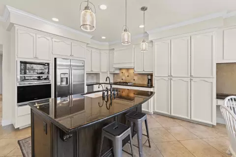 Kitchen - 111 Burrill Dr, Folsom, CA 95630 photo 2 of 5