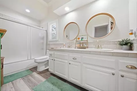 Bath - 4507 Mountaingate Dr, Rocklin, CA 95765 photo 4 of 5