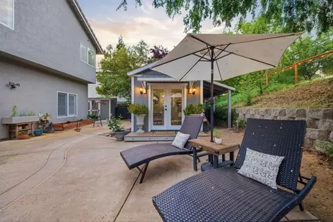 Exterior - 4507 Mountaingate Dr, Rocklin, CA 95765 photo 4 of 12