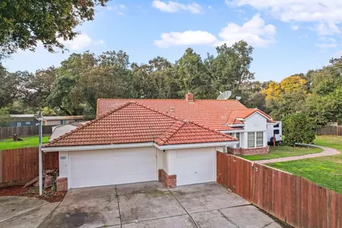 Exterior - 8596 W Samoha Ct, Thornton, CA 95686 photo 2 of 11