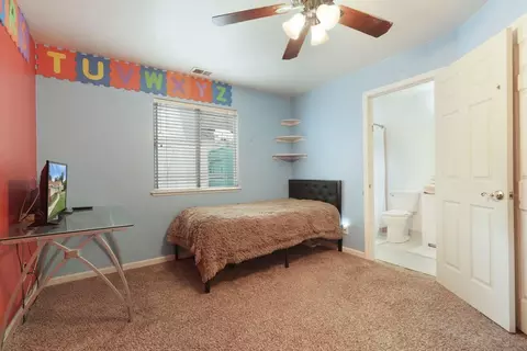 Bedroom - 8596 W Samoha Ct, Thornton, CA 95686 photo 3 of 6