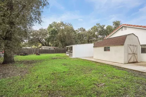 Exterior - 8596 W Samoha Ct, Thornton, CA 95686 photo 9 of 11