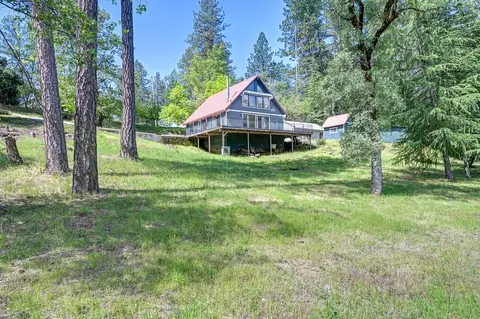 940 Pine Hill Rd, Colfax, CA 95713
