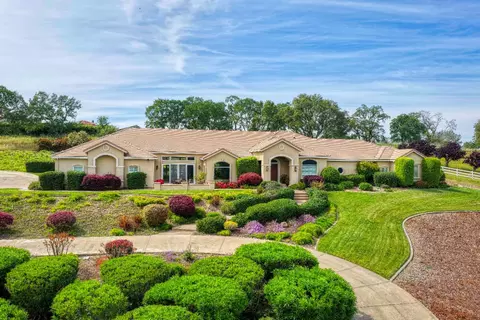 5192 Laird Rd, Loomis, CA 95650