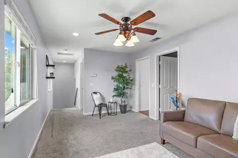 Entry Way - 1641 Walnut Ave, Escalon, CA 95320 photo 1 of 1