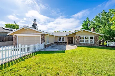3608 Mountain View Dr, Rocklin, CA 95677