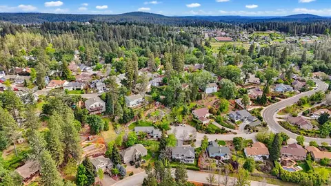 View/Area - 121 Ruby Ledge Ct, Grass Valley, CA 95945 photo 3 of 7