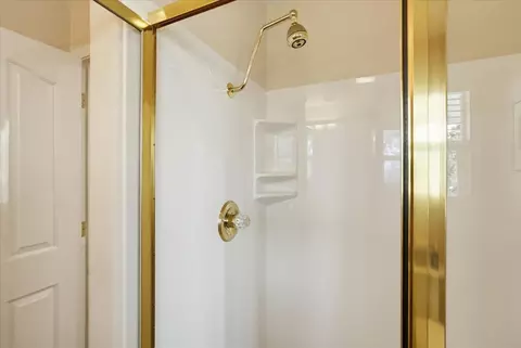 Bath - 121 Ruby Ledge Ct, Grass Valley, CA 95945 photo 6 of 6