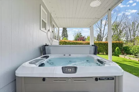 Exterior - 121 Ruby Ledge Ct, Grass Valley, CA 95945 photo 3 of 14