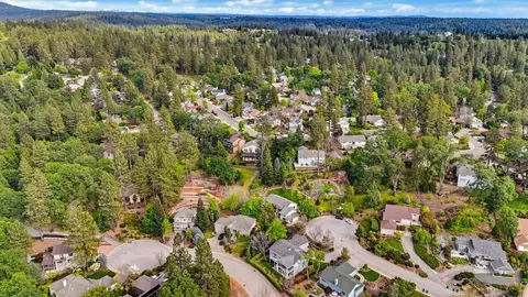 View/Area - 121 Ruby Ledge Ct, Grass Valley, CA 95945 photo 4 of 7