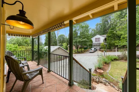 231 Glenbrook Dr, Grass Valley, CA 95945 photo 4