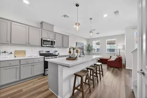 4363 Garonne Walk, Sacramento, CA 95834