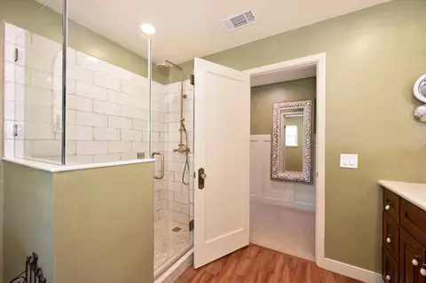 Bath - 6200 Mahala Dr, Carmichael, CA 95608 photo 3 of 5