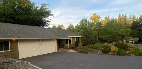 Exterior - 6200 Mahala Dr, Carmichael, CA 95608 photo 4 of 17