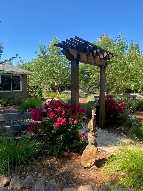 Exterior - 6200 Mahala Dr, Carmichael, CA 95608 photo 7 of 17