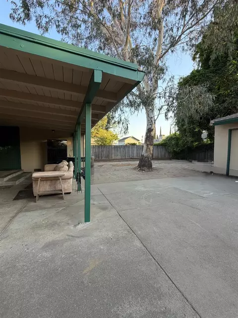 Exterior - 2233 6th St, Ceres, CA 95307 photo 3 of 7