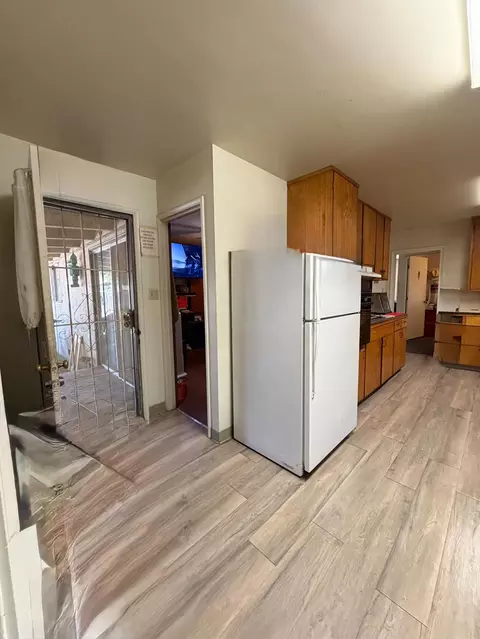 Entry Way - 2233 6th St, Ceres, CA 95307 photo 2 of 3