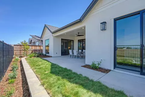 Exterior - 5677 Thomson Loop, Davis, CA 95616 photo 12 of 14