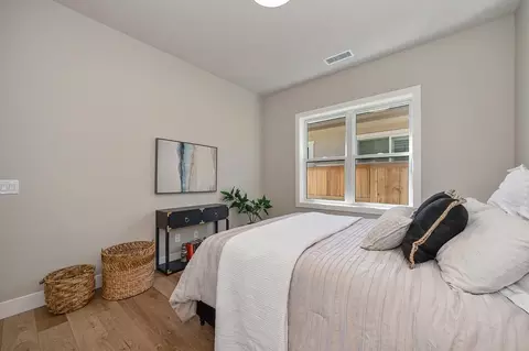 Bedroom - 5677 Thomson Loop, Davis, CA 95616 photo 1 of 5