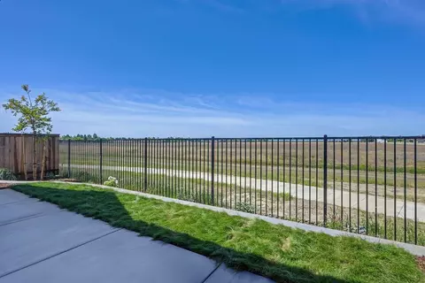Exterior - 5677 Thomson Loop, Davis, CA 95616 photo 10 of 14