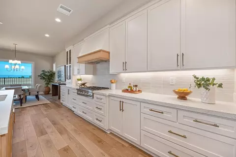 Kitchen - 5677 Thomson Loop, Davis, CA 95616 photo 5 of 15