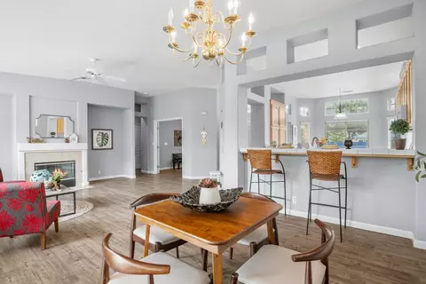 Dining - 2425 Warm Springs Dr, Modesto, CA 95356 photo 4 of 4