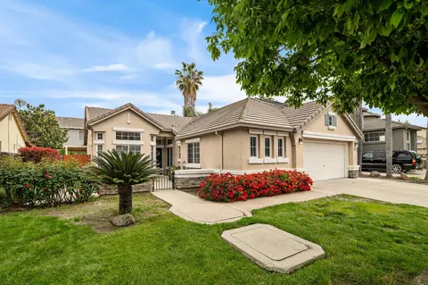 Exterior - 2425 Warm Springs Dr, Modesto, CA 95356 photo 3 of 7