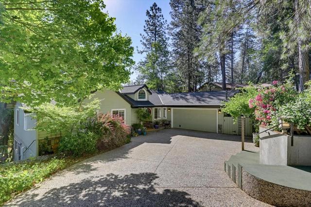 21349 Leslie Dr, Grass Valley, CA 95945