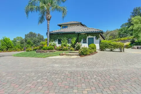 Exterior - 5905 Barton Rd, Loomis, CA 95650 photo 14 of 24