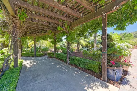 Exterior - 5905 Barton Rd, Loomis, CA 95650 photo 11 of 24