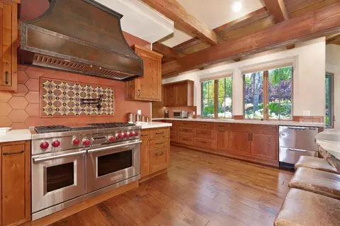 Kitchen - 5905 Barton Rd, Loomis, CA 95650 photo 4 of 8