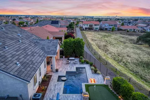 2259 Ranch View Dr, Rocklin, CA 95765 photo 2